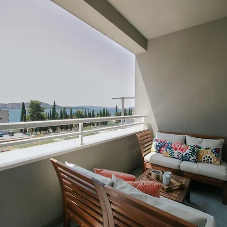 Apartmán Scenic Sea View - Two Bedroom With Balcony And Sea View *