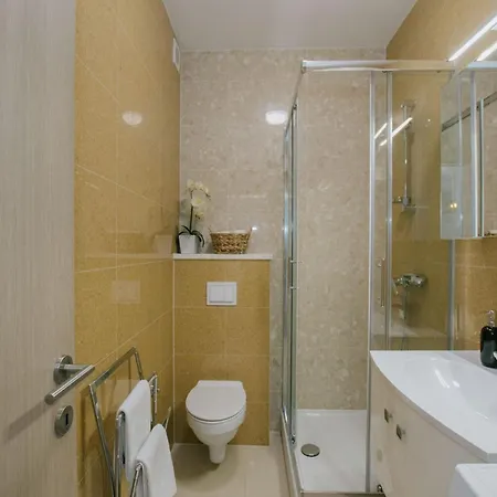 Apartmán Scenic Sea View - Two Bedroom With Balcony And Sea View *